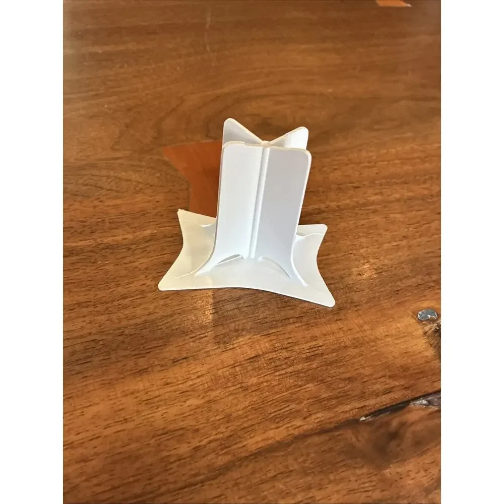 Vintage Barbie‎ White X Stand